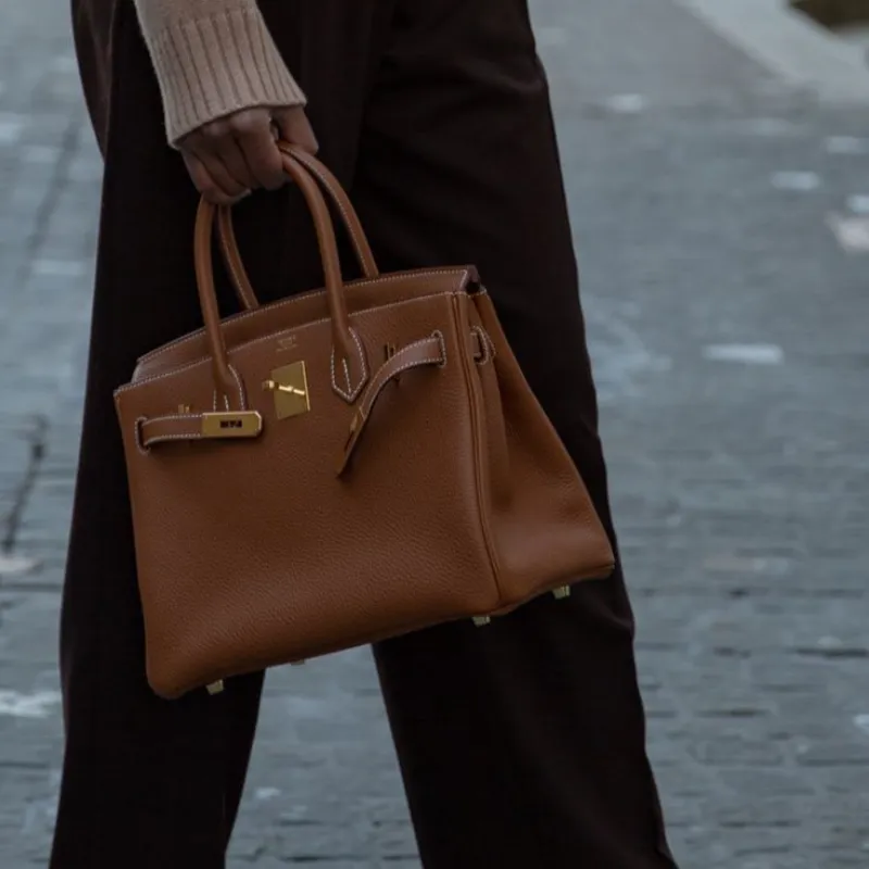 he10ibella Torba Laura