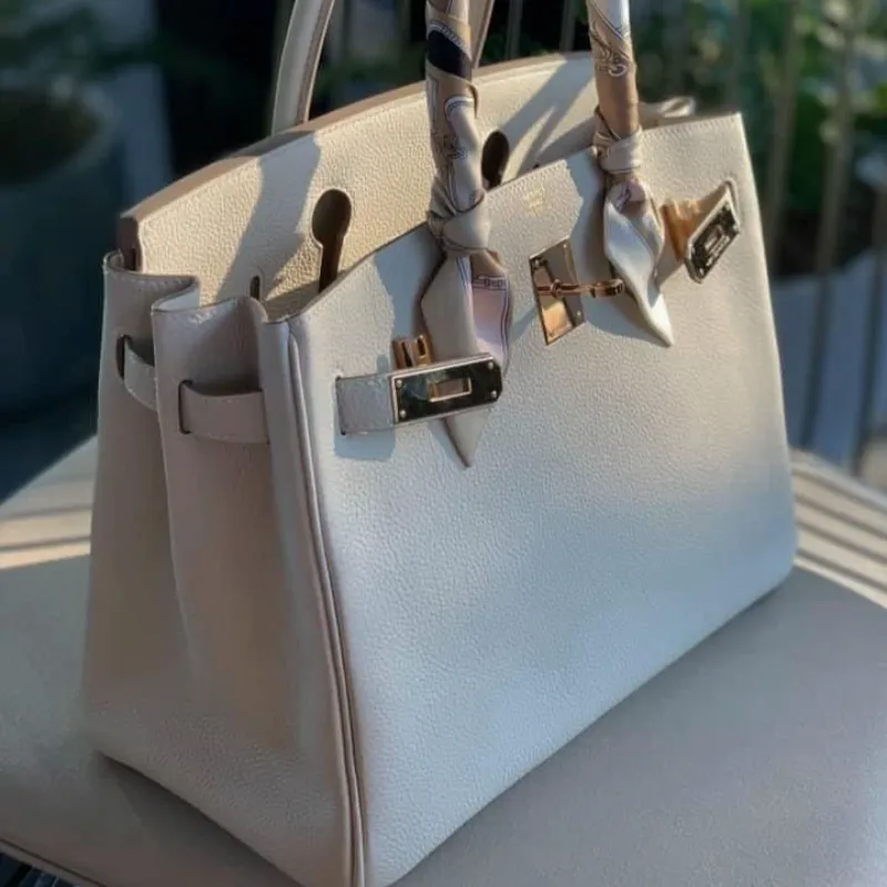 he27ibella Torba Laura